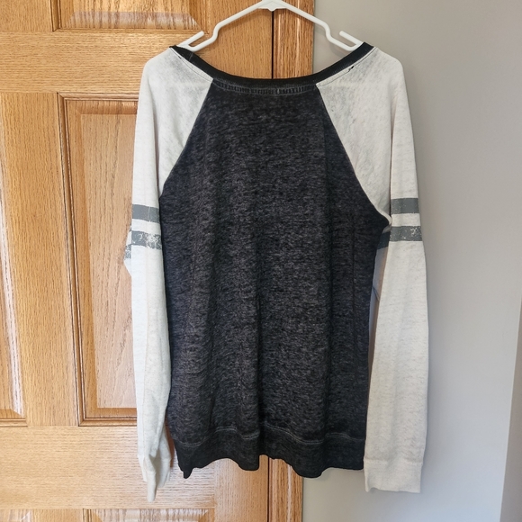 Maurices Long Sleeve - Picture 5 of 8